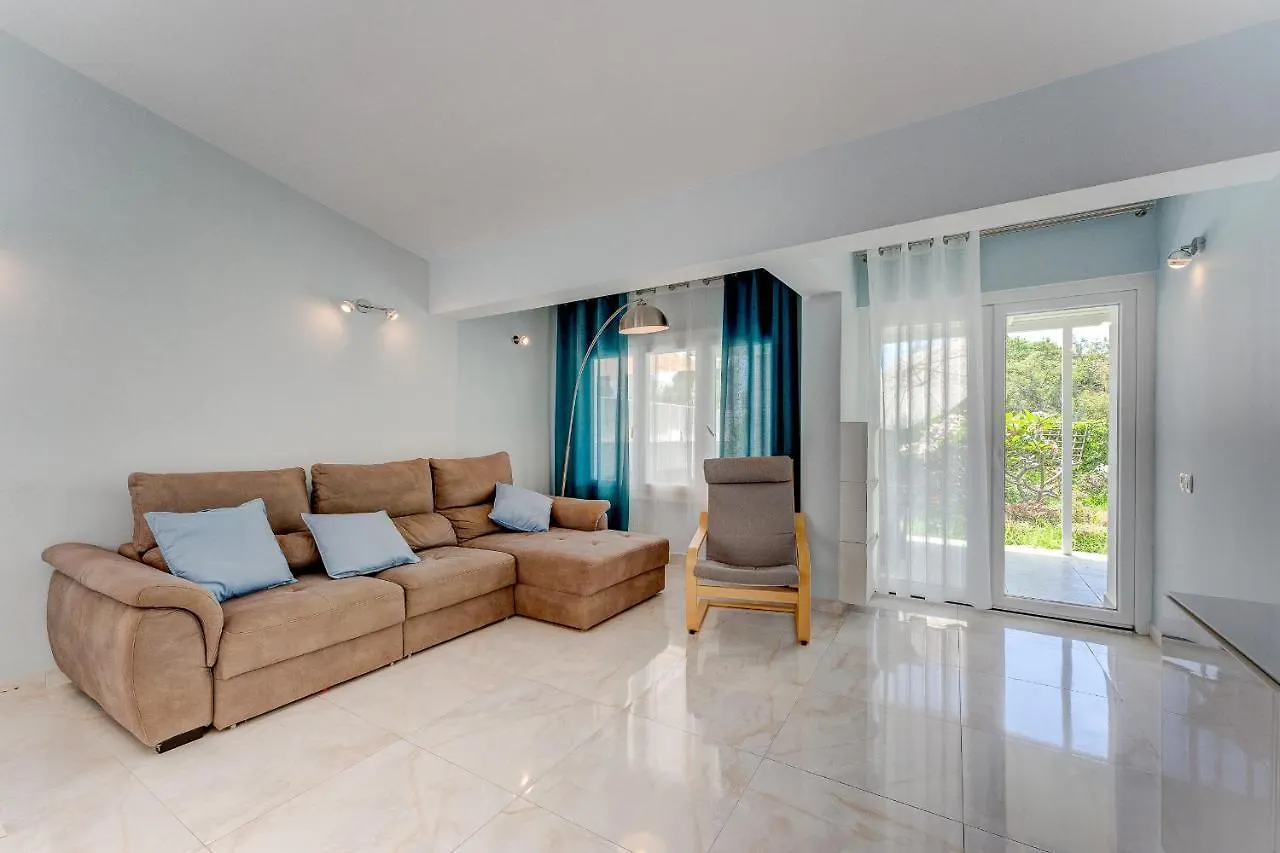 Apartment Beautiful Bungalow In Island Village Costa Adeje